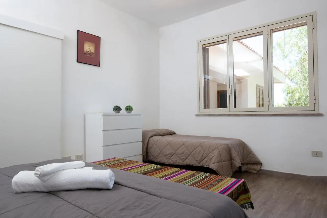 Villa Gina con vista mozzafiato sul golfo di Macari