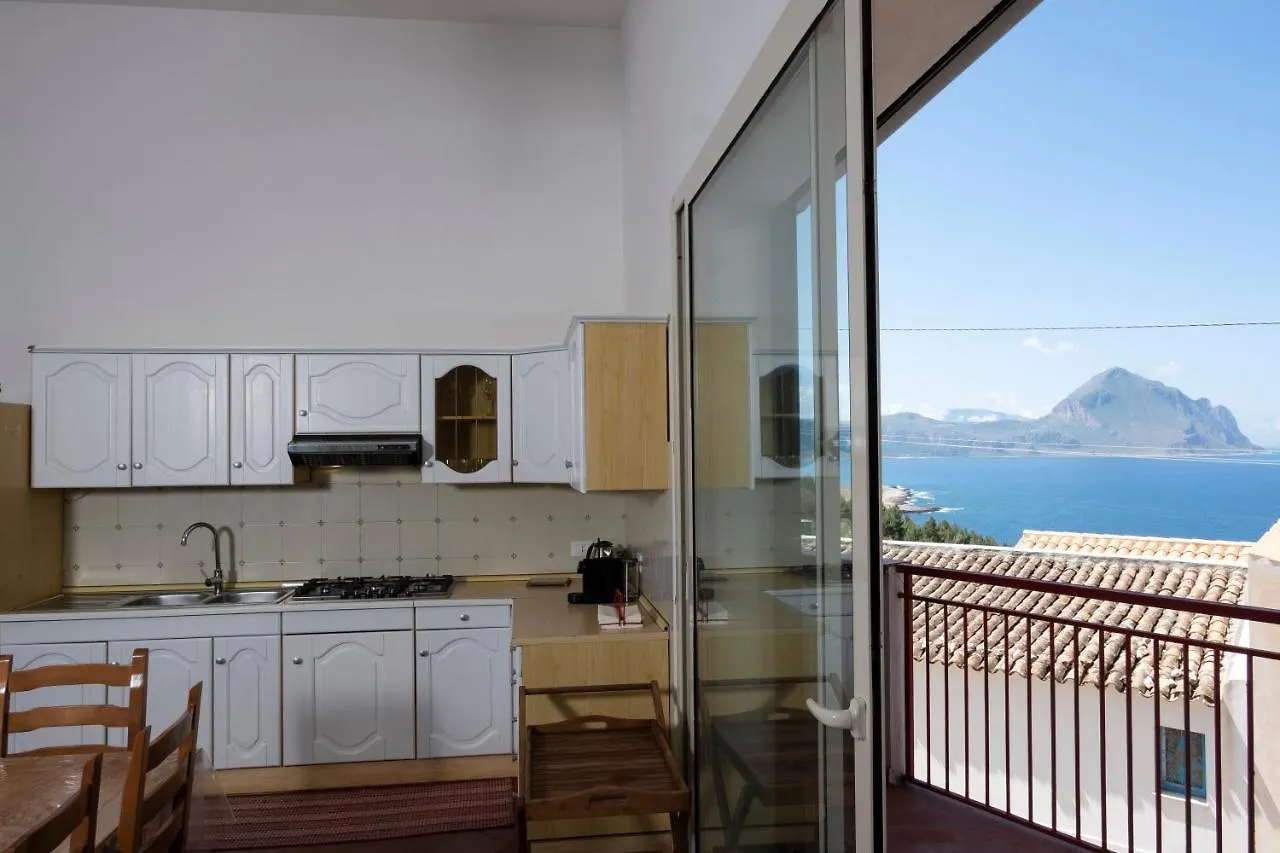 Villa Gina Con Vista Mozzafiato Sul Golfo Di Macari