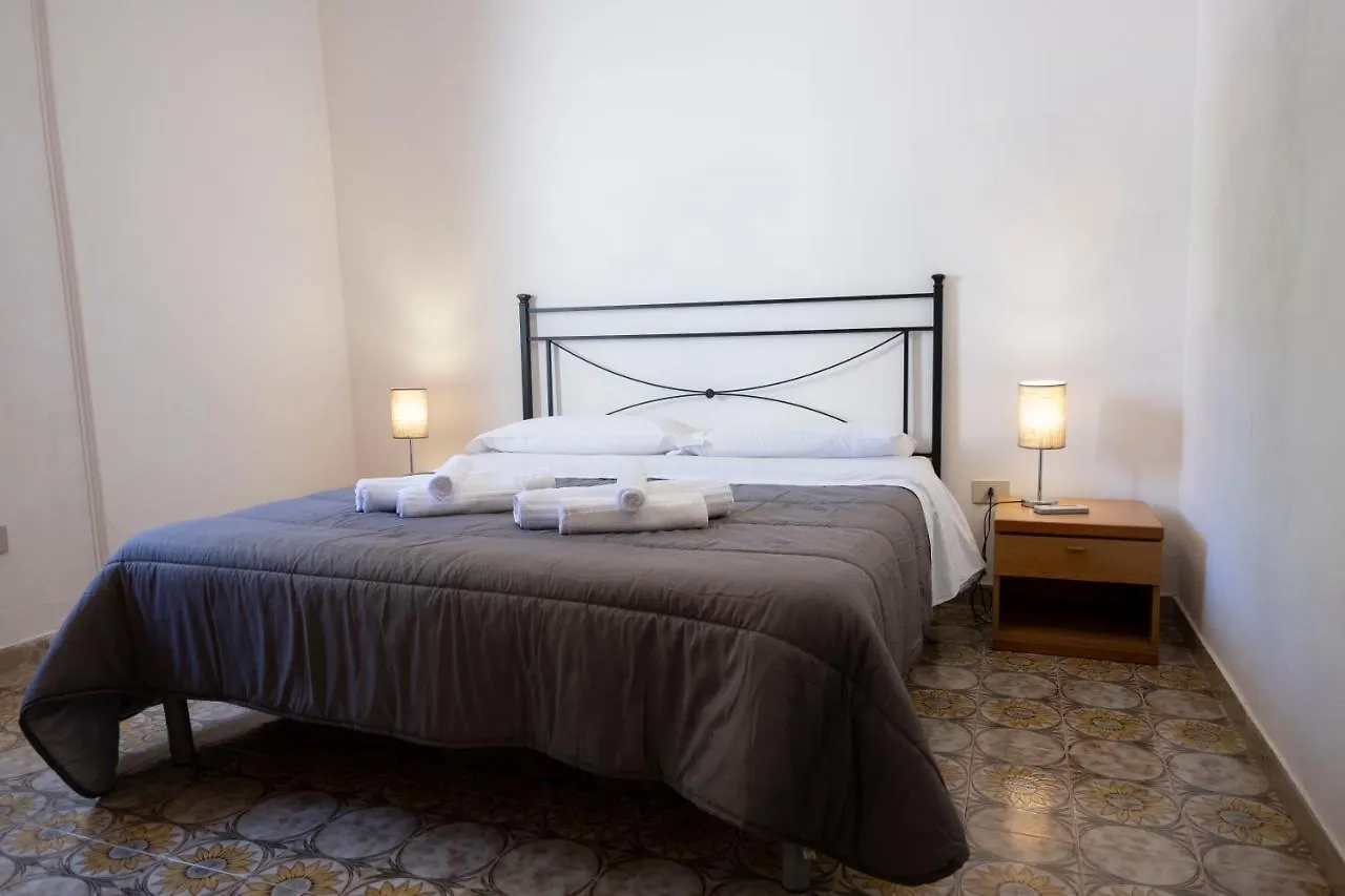 Villa Gina Con Vista Mozzafiato Sul Golfo Di Macari Italien